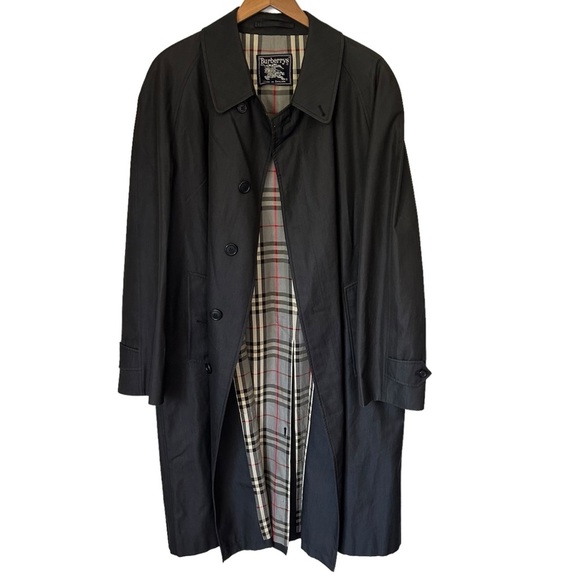 Burberry Other - Burberrys Vintage Black Trench Coat Nova Check Lining